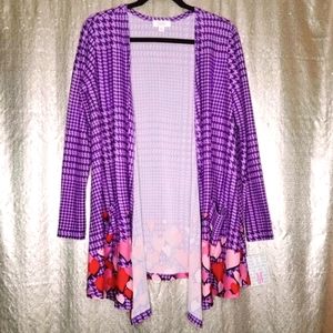 LuLaRoe BNWT M Caroline - purple houndstooth ❤💕💜